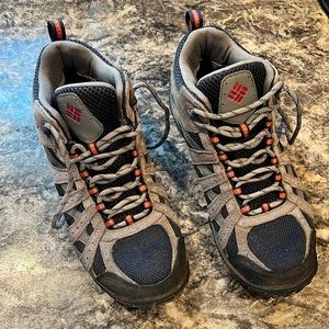Columbia mens hiking shoes